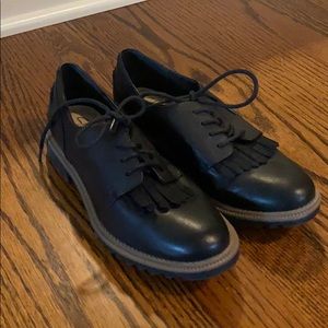 NEW Clark’s Saddle Shoes